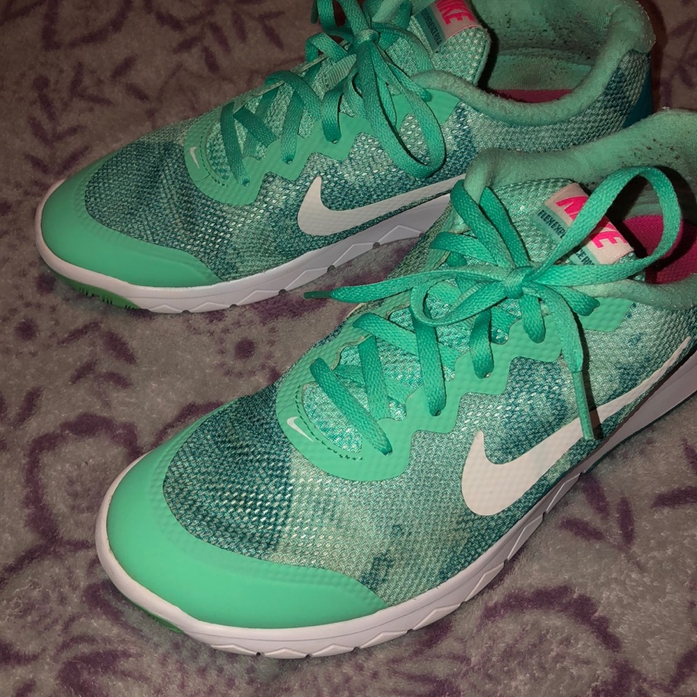 Nike Flex Experience RN 4